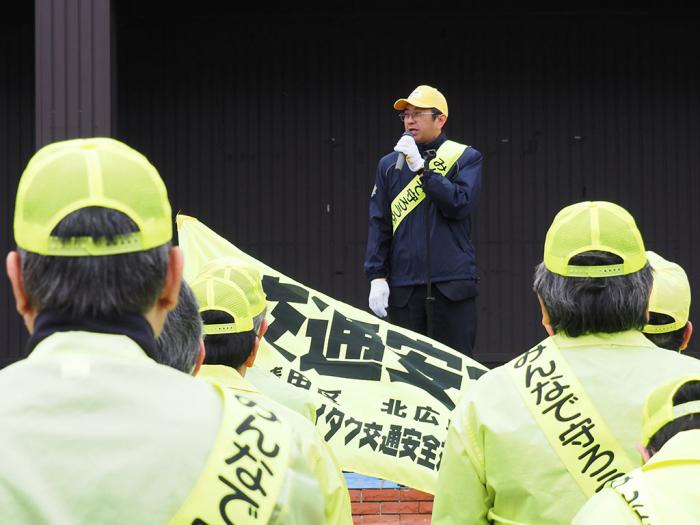 春の交通安全運動街頭啓発0409-1