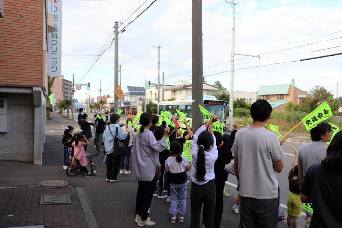 清田南小旗振り