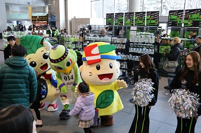 開場時のお出迎えの様子