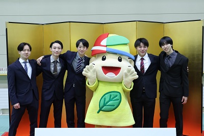 記念撮影の様子①