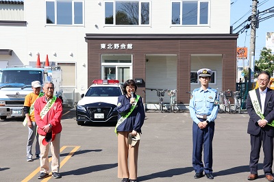 挨拶をする浅山信乃区長
