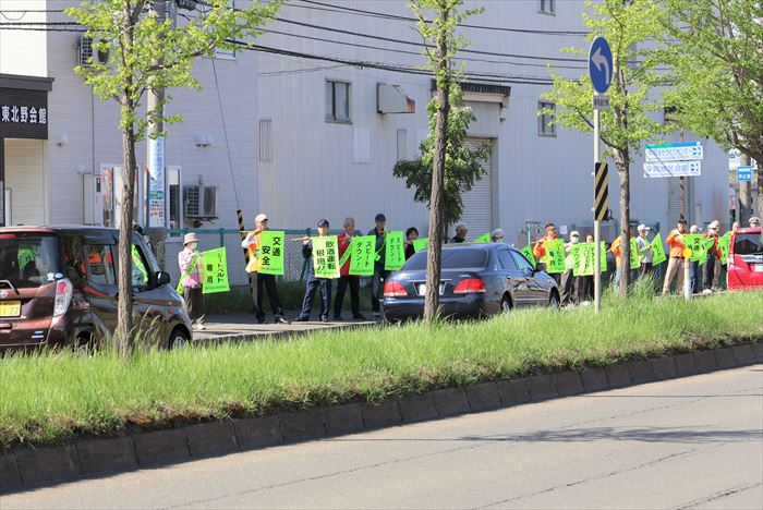 北野地区春の交通安全街頭啓発1