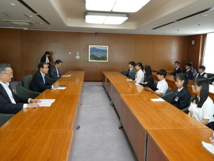 報告会