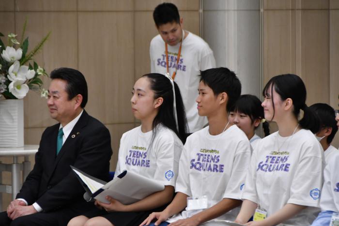 写真：東京都知事表敬訪問4