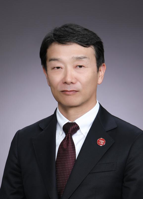 真・山根教育長写真