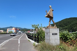 五輪通の野外彫刻群