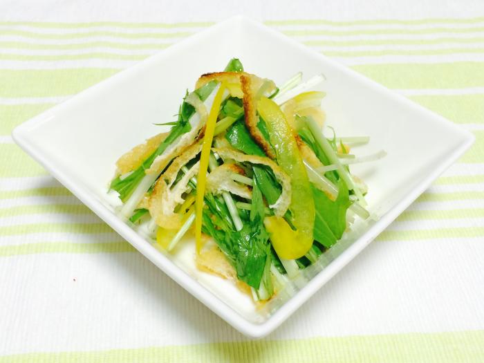 写真：水菜と油揚げの和風サラダ