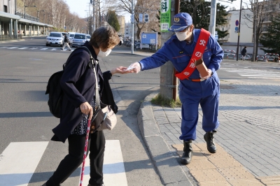 街頭キャンペーンの様子1