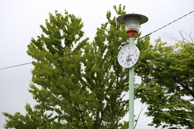 真駒内あさひ公園に設置された電波時計