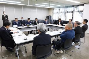 懇談会