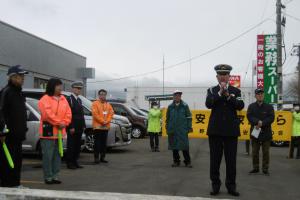 南警察署、南区長も一緒に交通安全街頭啓発をしました。