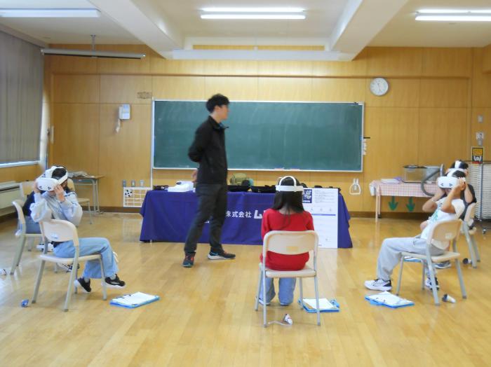 VR災害体験の様子