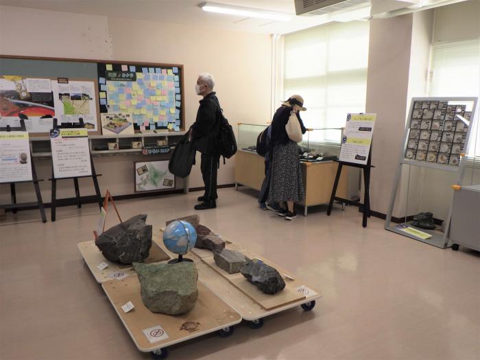 活動報告展2023年度企画展の展示