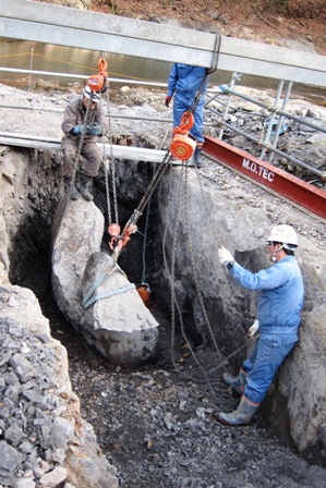 2011クジラ化石発掘の様子1