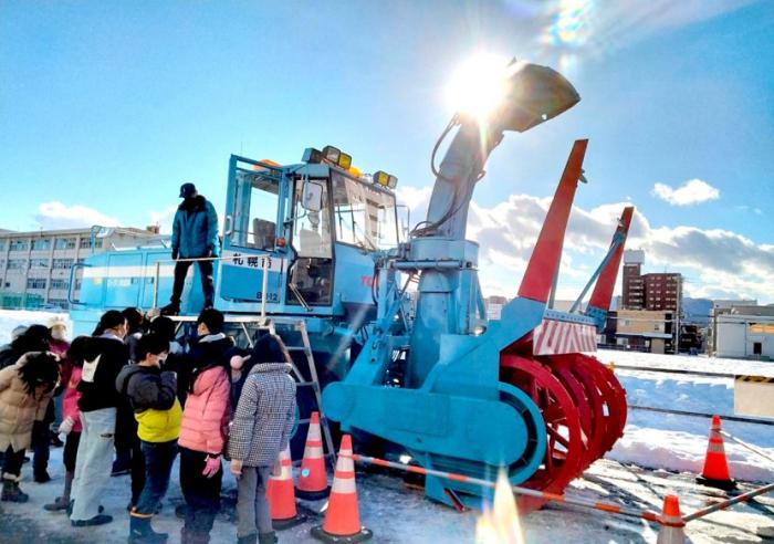 除雪機械試乗体験の様子