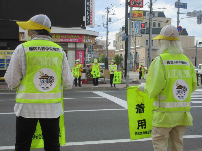 街頭啓発の様子