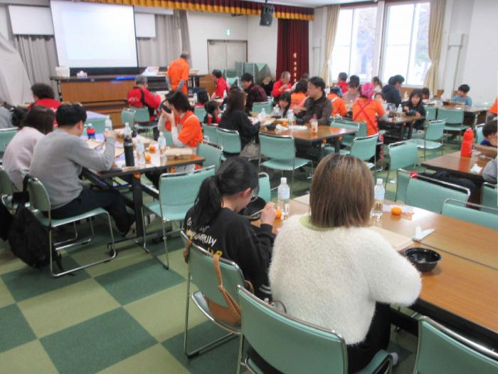 八軒すまいる食堂の様子