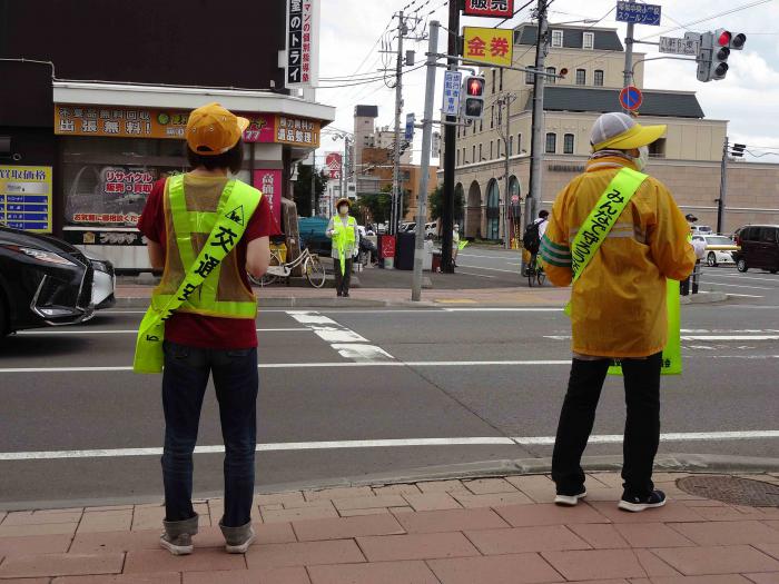 街頭啓発の様子
