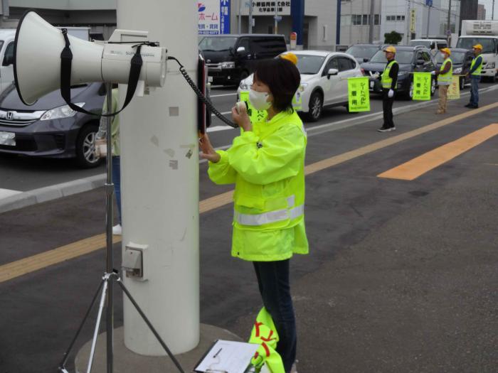 街頭啓発の様子