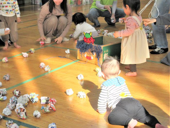子育てサロン節分の様子2