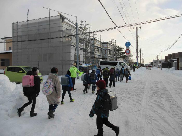 東小スクールガード1