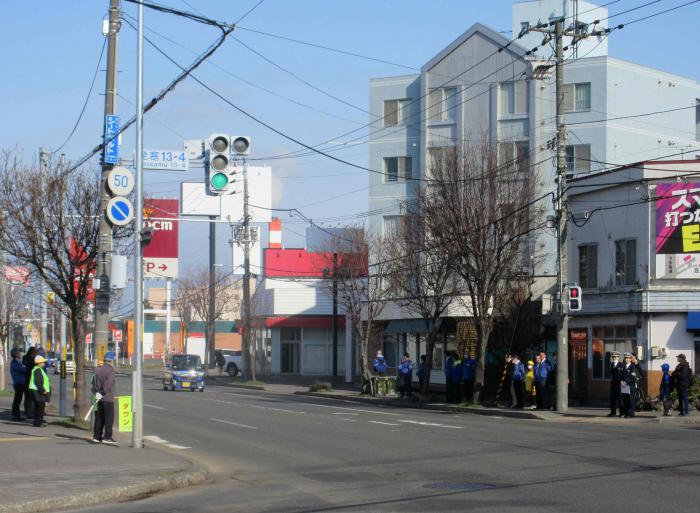 春の交通安全（発寒14条3丁目交差点）
