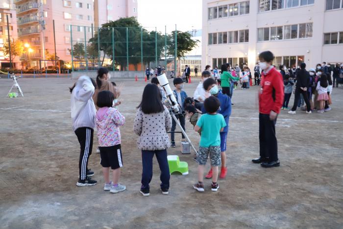 星空観察会の様子2