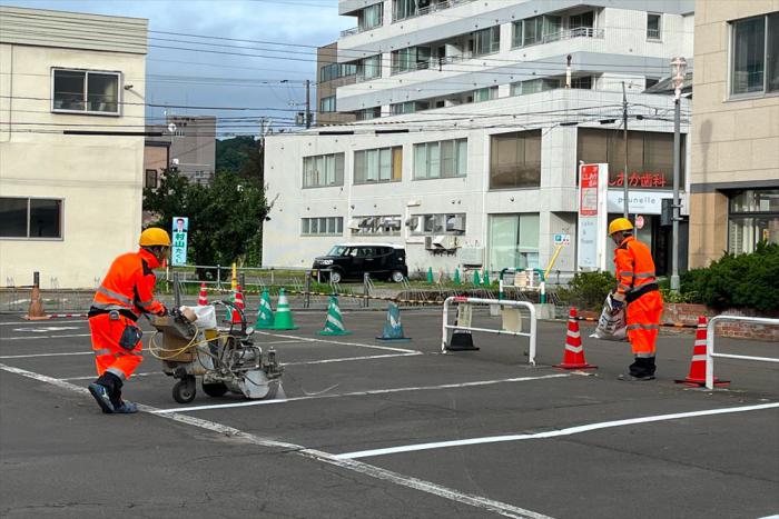 白線工事の様子1