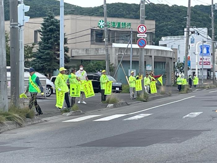 交通安全街頭啓発の様子