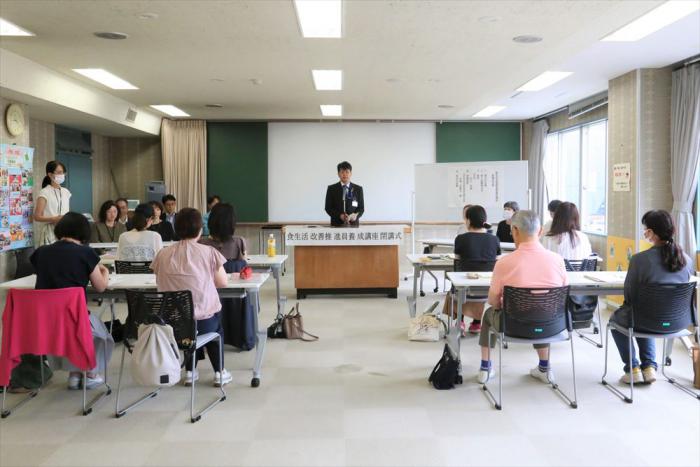 挨拶する村上西区長