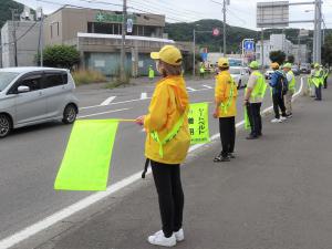 交通安全街頭啓発の様子