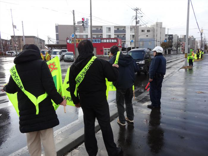 街頭啓発の様子