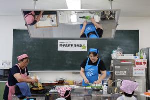 調理デモの様子