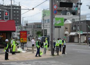 街頭啓発の様子