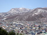 五天山公園から見た平和地区と手稲山