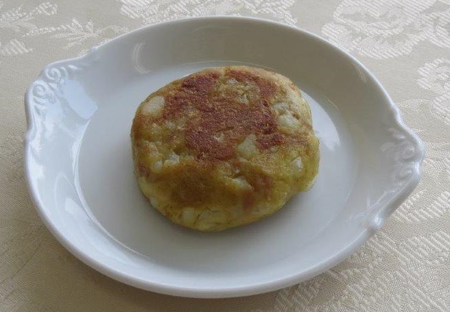 ツナのカレー味ポテトケーキの写真