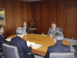 写真：審議会の様子