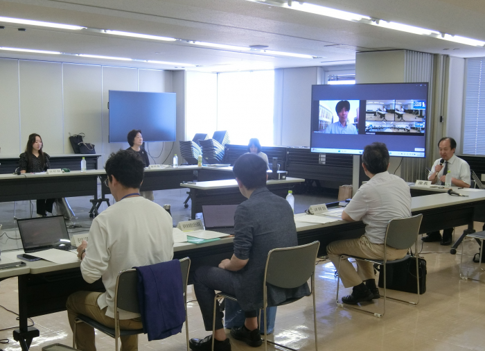 検討会の様子
