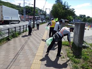 190028_北海道ロードサービス_ゴミ拾い2