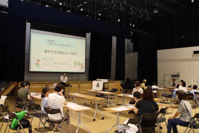 防災ポーチ作り会場