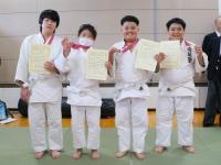 柔道小学生の部表彰者たち
