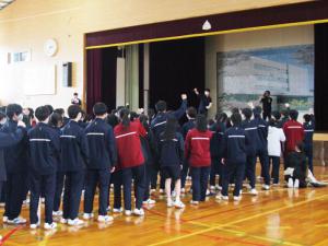 決起集会の様子