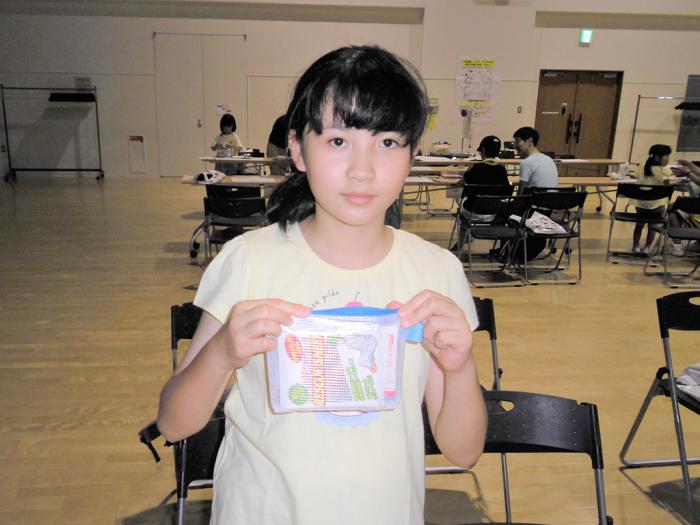 防災ポーチを作った女の子