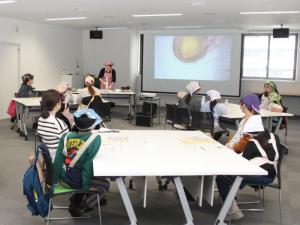 成田会長による実演