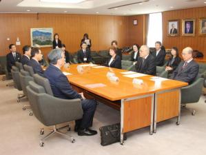 中嶋会長からの挨拶