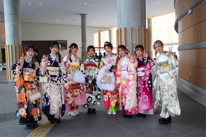 r8成人の日行事3