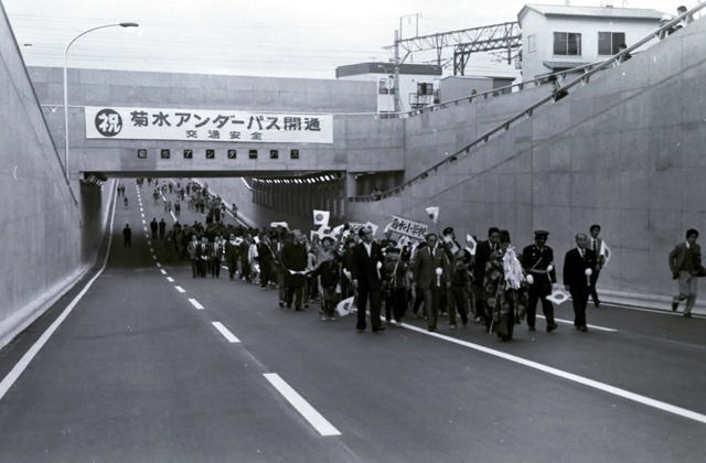画像：開通式の様子