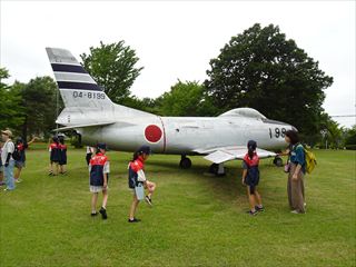 合同研修会自衛隊航空機見学写真