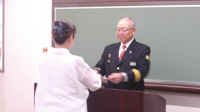 鈴木さん