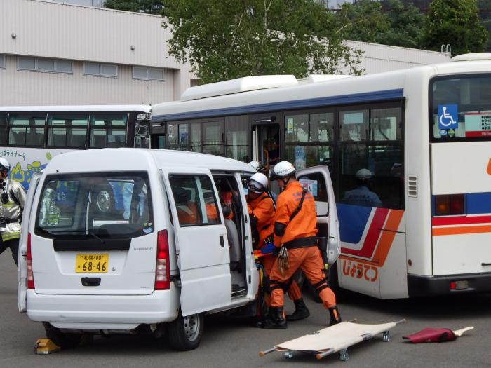 軽自動車からの救出